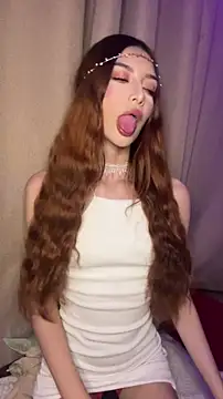 HoneyWeebsss online show from 25, 3, 2026