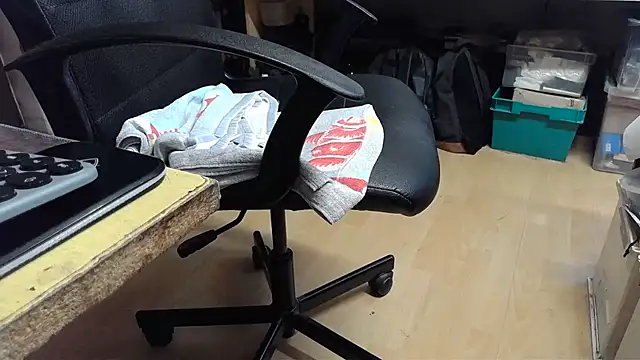 Snapshot of oldmann08 chatting on 14, 1, 2026 oldmann08 online show from 14, 1, 2026