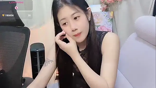 Yvonne-07 online show from 20, 3, 2026