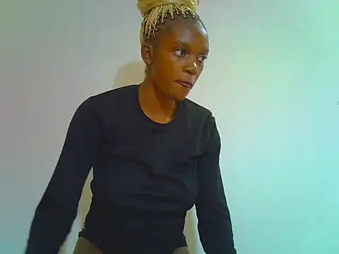 Snapshot of PetiteDoll_06 chatting on 22, 4, 2026 PetiteDoll 06 online show from 22, 4, 2026