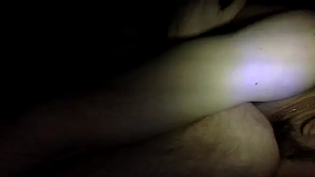 Snapshot of nutt_max chatting on 15, 12, 2025 nutt max online show from 15, 12, 2025