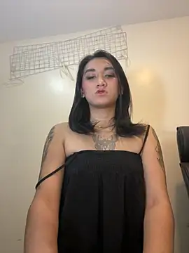 Snapshot of lil_cummer69 chatting on 27, 4, 2026 lil cummer69 online show from 27, 4, 2026