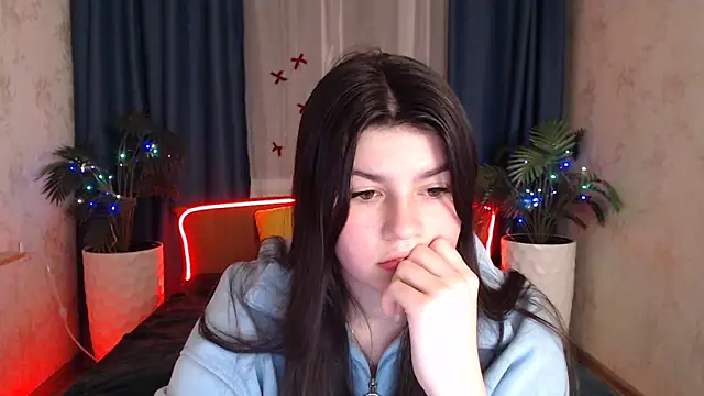 KisaModel online show from 20, 12, 2025