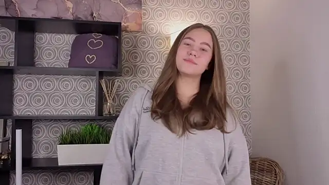 RuthFreeley online show from 15, 12, 2025