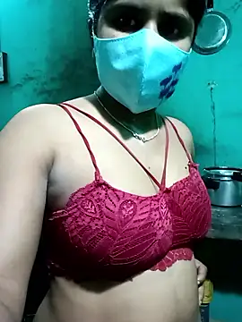 Snapshot of Cuple_masti72 chatting on 7, 5, 2026 Cuple masti72 online show from 7, 5, 2026