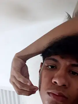 Snapshot of gay19anosvirgem chatting on 21, 12, 2025 gay19anosvirgem online show from 21, 12, 2025