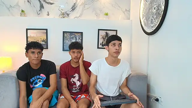 SWEET RABBIT1 online show from 16, 12, 2025