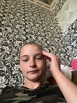 Snapshot of Barbika19 chatting on 4, 6, 2026 Barbika19 online show from 4, 6, 2026