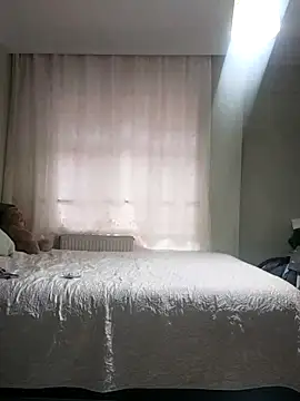 Snapshot of NovaMia chatting on 1, 2, 2026 NovaMia online show from 1, 2, 2026