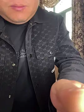 Snapshot of linzi_66 chatting on 16, 12, 2025 linzi 66 online show from 16, 12, 2025