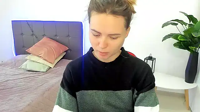 Snapshot of Jessy_lil chatting on 7, 2, 2026 Jessy lil online show from 7, 2, 2026