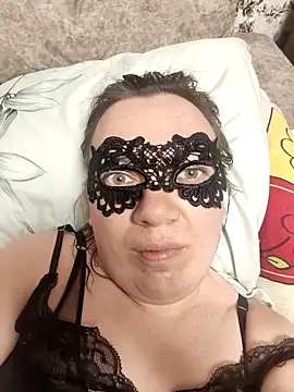 Snapshot of LimonLoveqw chatting on 15, 12, 2025 LimonLoveqw online show from 15, 12, 2025