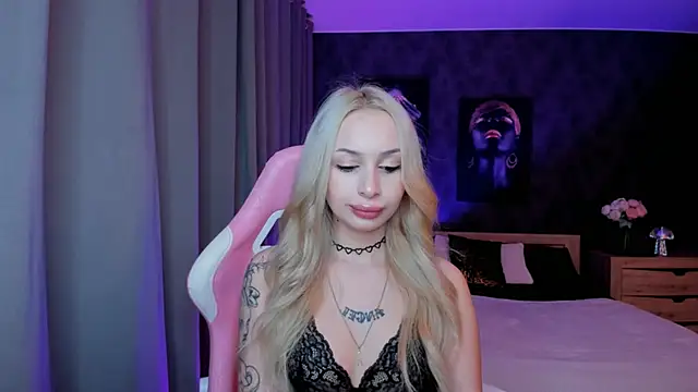 LanaMiracle online show from 11, 1, 2026