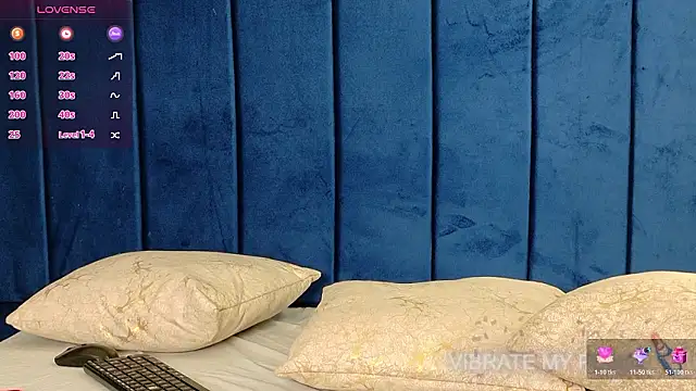 Snapshot of bella_moonlight_cr chatting on 22, 2, 2026 bella moonlight cr online show from 22, 2, 2026