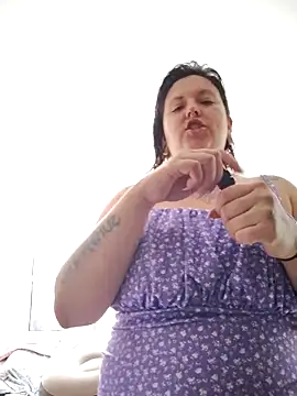 Divine Pouvoir online show from 5, 2, 2026