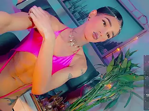 agathaferrer3 online show from 1, 4, 2026