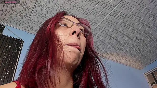 Moolly Evanz online show from 8, 4, 2026