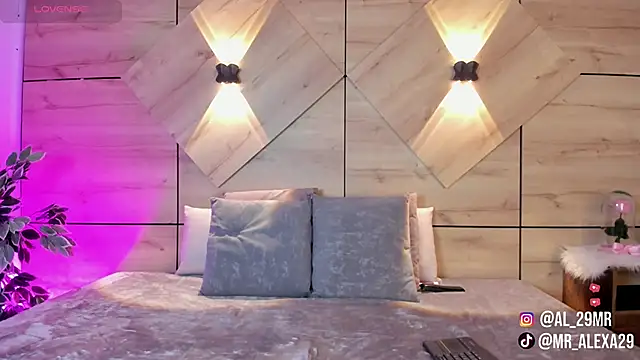 sussan fox  online show from 28, 2, 2026