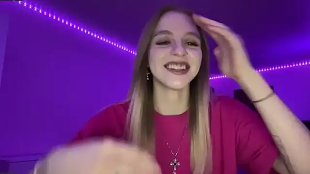 Snapshot of AzoticBasics chatting on 14, 12, 2025 AzoticBasics online show from 14, 12, 2025