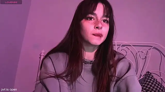 Snapshot of xx_lily chatting on 23, 12, 2025 xx lily online show from 23, 12, 2025