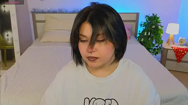 Snapshot of Choee_Bliss chatting on 14, 12, 2025 Choee Bliss online show from 14, 12, 2025