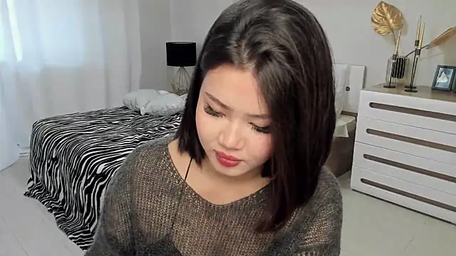 Brunette Charm online show from 10, 2, 2026