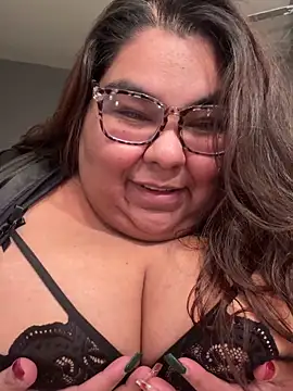 Snapshot of Sexybbwqueen chatting on 15, 12, 2025 Sexybbwqueen online show from 15, 12, 2025