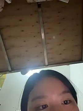 Snapshot of Kawaii-P chatting on 17, 12, 2025 Kawaii-P online show from 17, 12, 2025