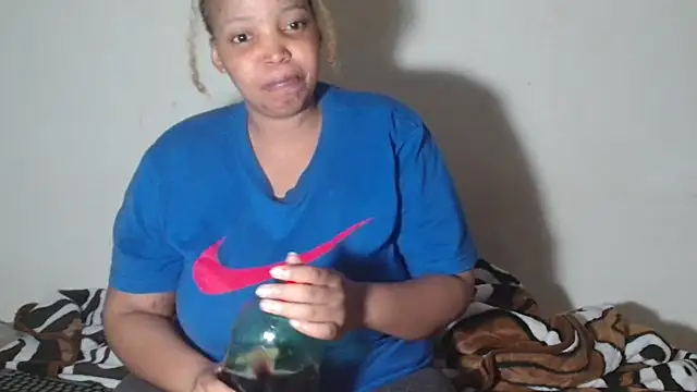 Yellowmellow01 online show from 25, 3, 2026