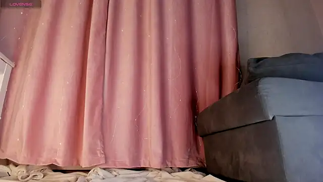 Mia Carmin online show from 17, 2, 2026