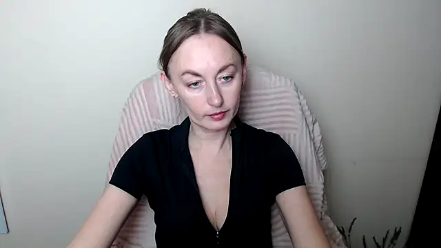 LiaSeass  online show from 13, 2, 2026