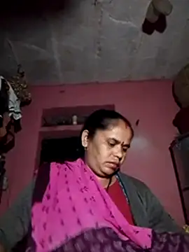 Snapshot of Cut_itri383 chatting on 13, 12, 2025 Cut itri383 online show from 13, 12, 2025