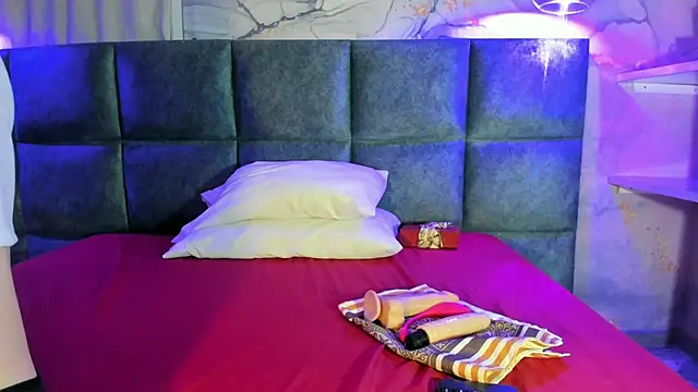 Victoria01  online show from 2, 3, 2026