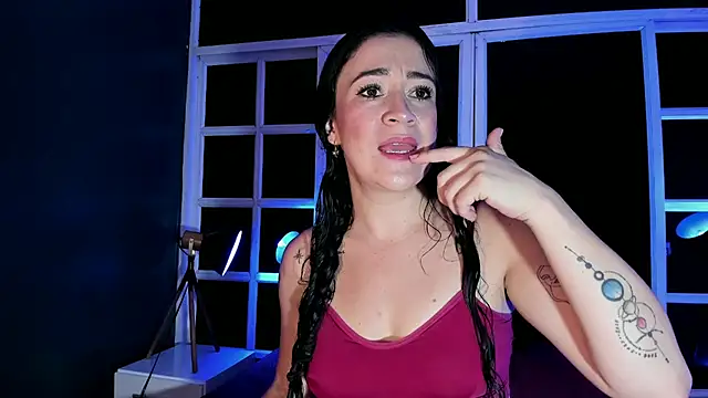 Victoria01  online show from 13, 4, 2026