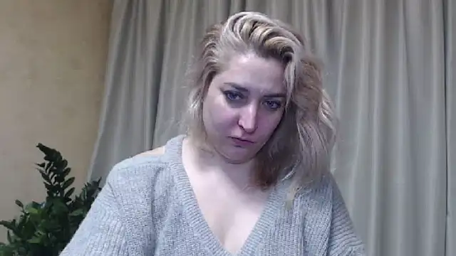 Snapshot of sweetpussy13 chatting on 25, 2, 2025 sweetpussy13 online show from 25, 2, 2025