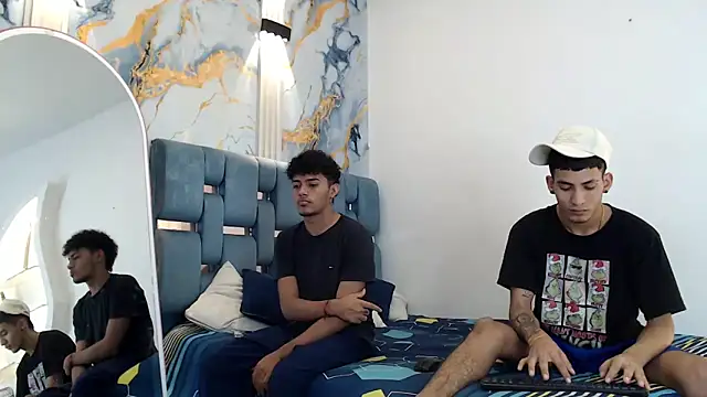 DIAMOND BLACKS online show from 18, 1, 2026