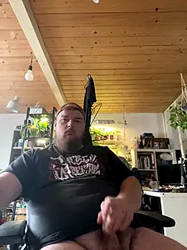 YoursxTruly online show from 8, 1, 2026