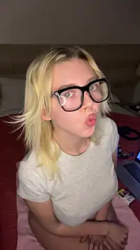 MonaNoire online show from 13, 2, 2026