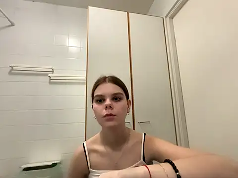 Snapshot of LeyaFlamy chatting on 13, 12, 2025 LeyaFlamy online show from 13, 12, 2025