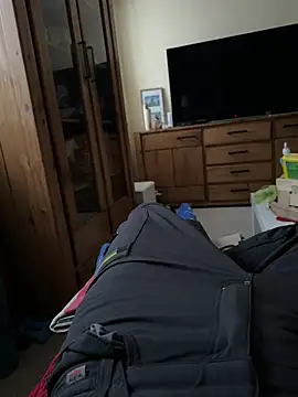 Manu1983el01 online show from 12, 4, 2026