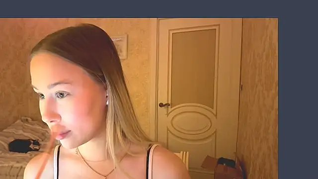 Snapshot of LashandraGiacomelli chatting on 14, 12, 2025 LashandraGiacomelli online show from 14, 12, 2025