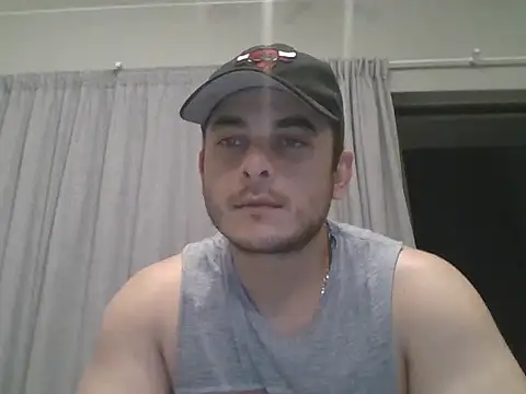 Snapshot of Marcelopret chatting on 15, 12, 2025 Marcelopret online show from 15, 12, 2025