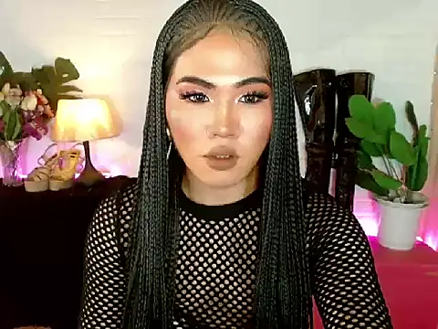 Snapshot of Ofeliagrace_Hilton chatting on 14, 12, 2025 Ofeliagrace Hilton online show from 14, 12, 2025