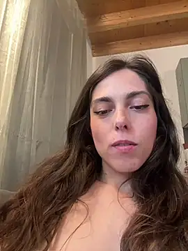 YourSlutQueen online show from 28, 4, 2026