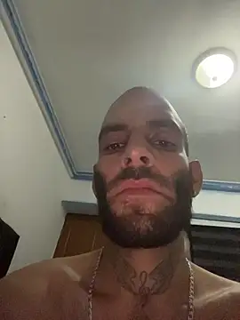 Snapshot of WoolyEarpiece chatting on 14, 12, 2025 WoolyEarpiece online show from 14, 12, 2025