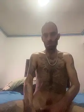 Snapshot of WoolyEarpiece chatting on 15, 12, 2025 WoolyEarpiece online show from 15, 12, 2025