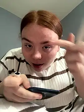 Snapshot of AnnieAinsx chatting on 19, 1, 2026 AnnieAinsx online show from 19, 1, 2026