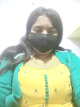 Snapshot of Yaya_345 chatting on 15, 12, 2025 Yaya 345 online show from 15, 12, 2025