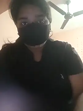 Snapshot of Yaya_345 chatting on 17, 12, 2025 Yaya 345 online show from 17, 12, 2025