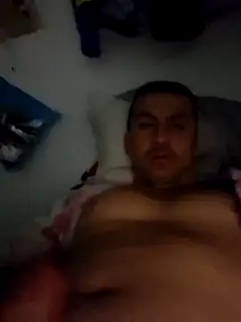 Snapshot of Monitoivan chatting on 21, 12, 2025 Monitoivan online show from 21, 12, 2025